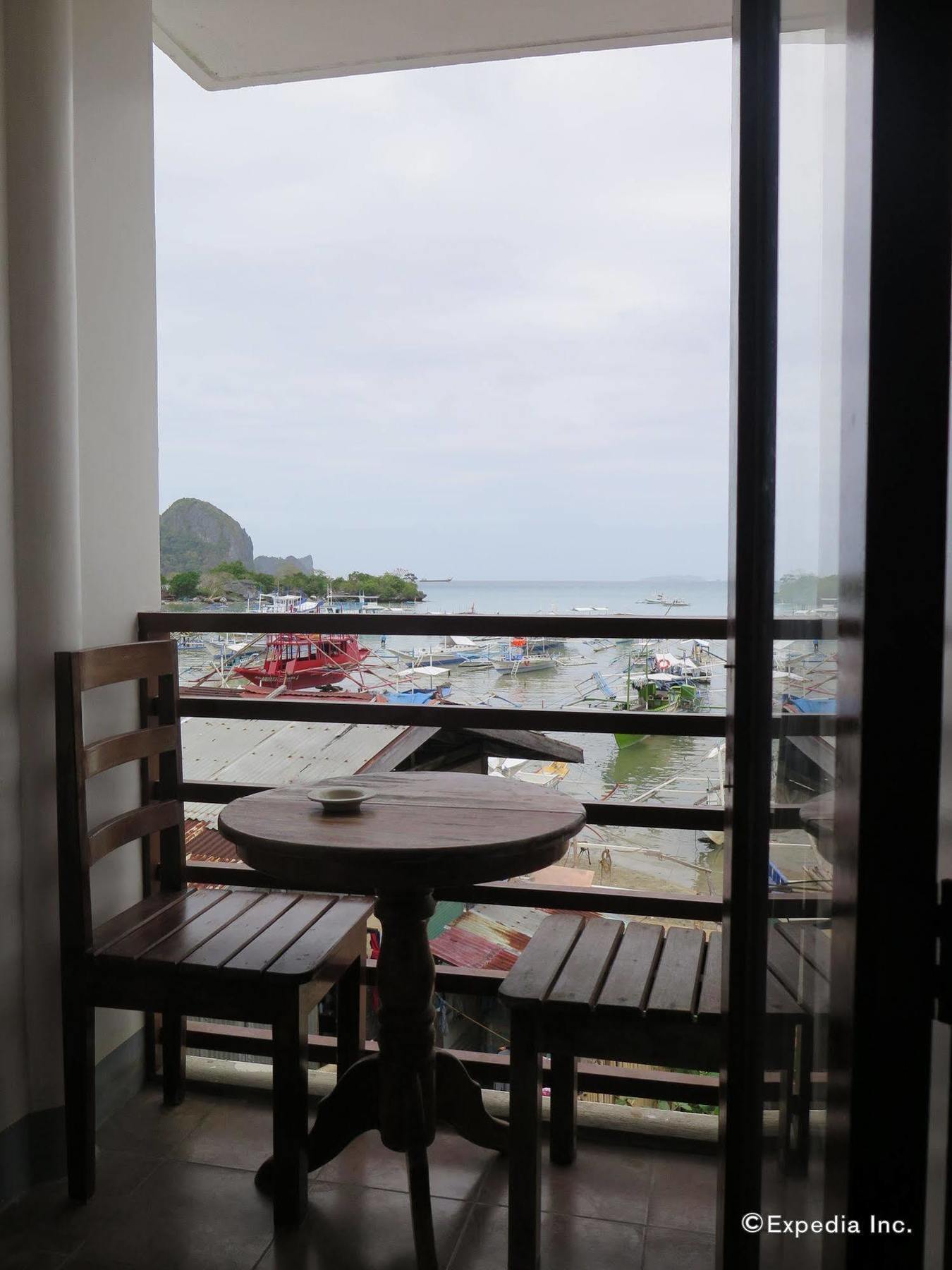 Dayunan Tourist Inn El Nido Esterno foto